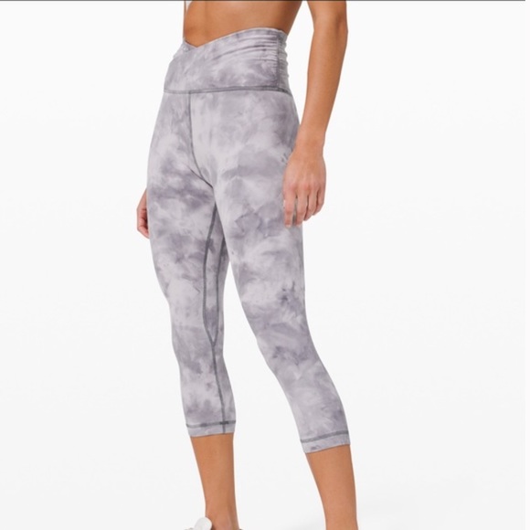lululemon athletica Pants - Lululemon Align Diamond 21” Cross Waist Leggings